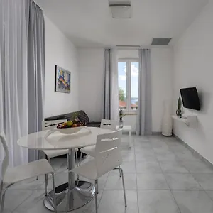 Apartments Club Vala Appartamento Selce